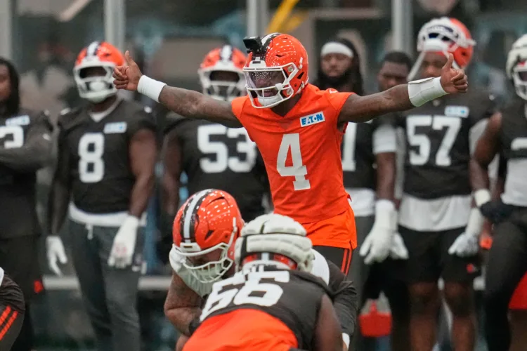 Browns to start Watson vs. Bears